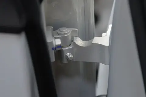 深蓝S05拆车：10万买二三十万的技术，花小钱办了大事儿！